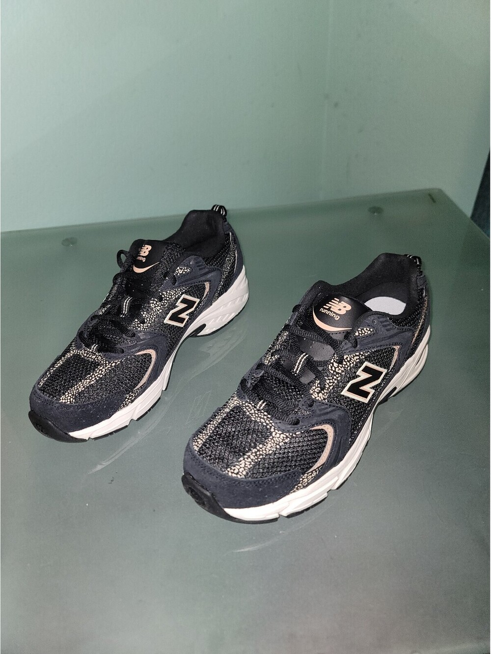 New Balance 530 U530CRB Black Flat Taupe Sneakers Men’s 7.5 Women’s 9 w/ Box